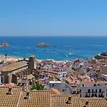 Апартаменты Lets Holidays Quiet 5 Minutes To The