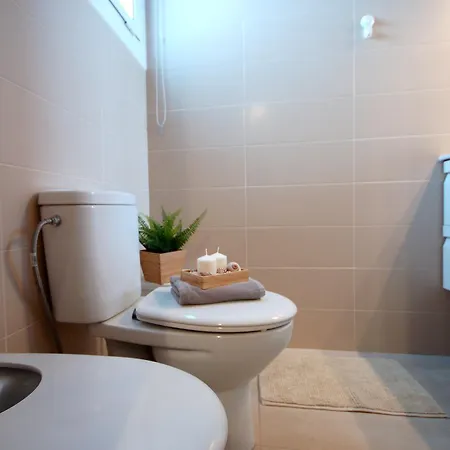 Apartamento Lets Holidays Quiet Apartment 5 Minutes To The Beach Tossa de Mar